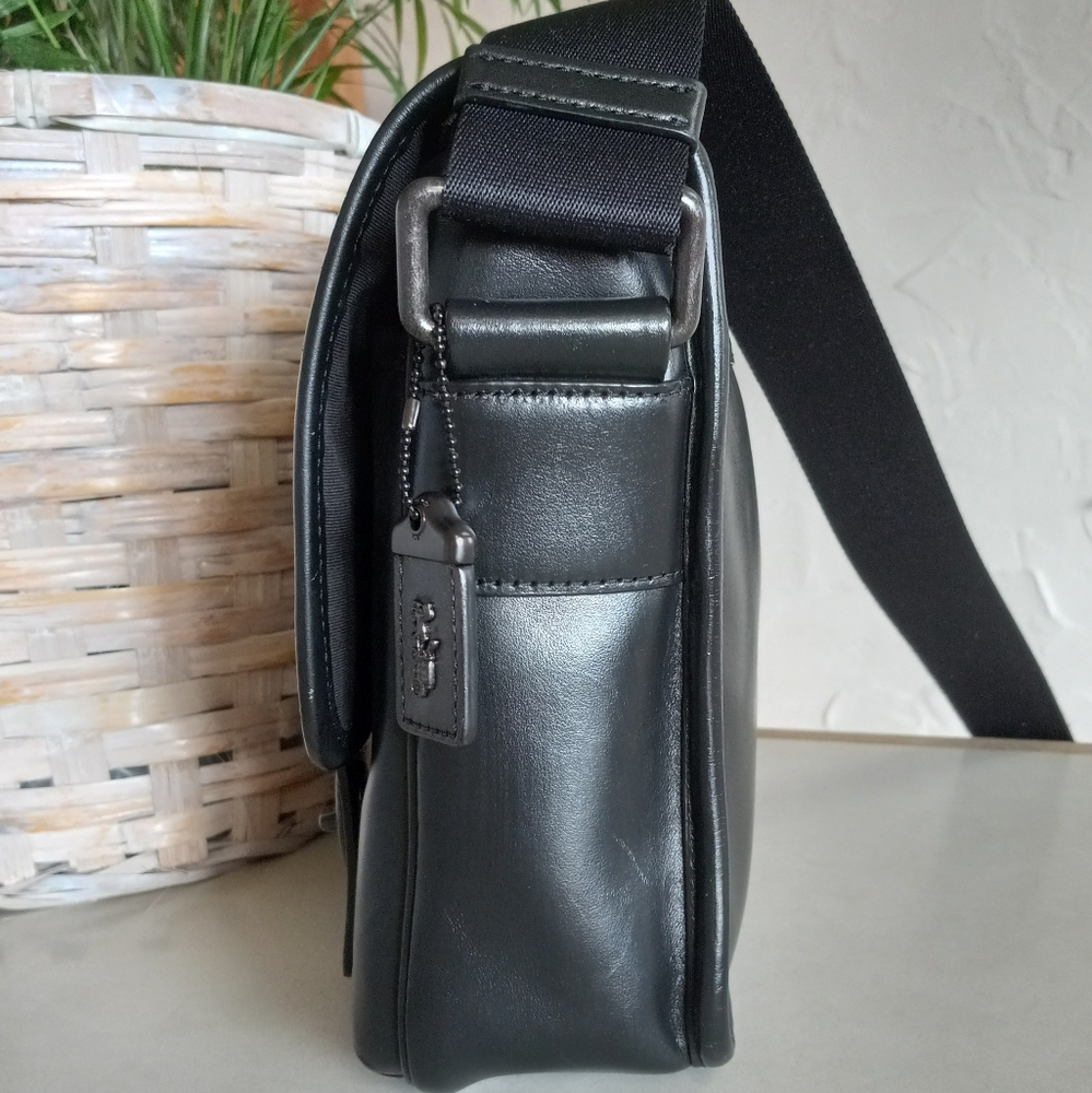 Coach Heritage Map Bag in Black Leather - Picture 11 of 14